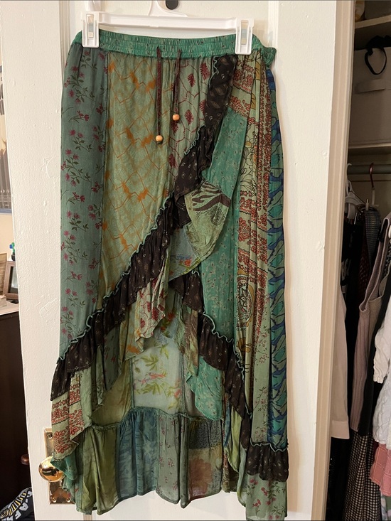 Dresses & Skirts - Boutique boho skirt